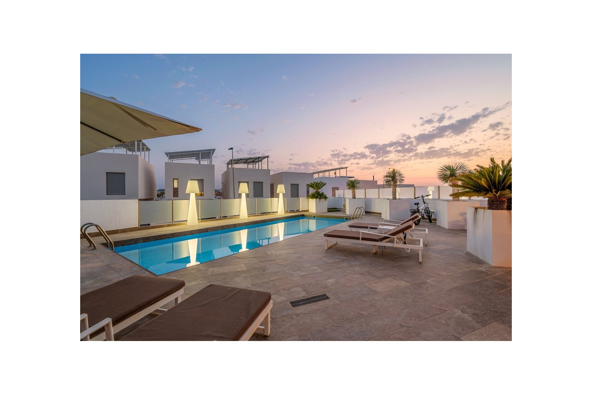 Rynek wtórny - Villa - Orihuela Costa - Villamartín
