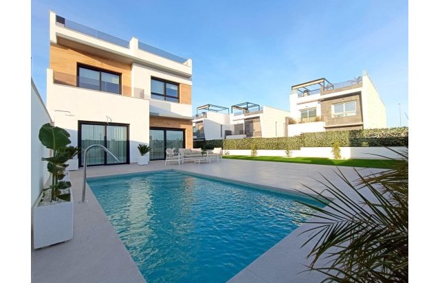 Villa - New Build - Benijofar - Pueblo