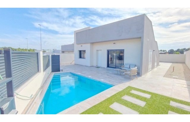 Villa - Obra nueva - Pilar de la Horadada - Pinar de Campoverde
