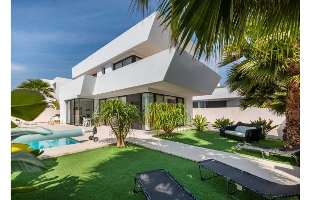 Villa - Resale - Ciudad Quesada - Rojales - CB-76957