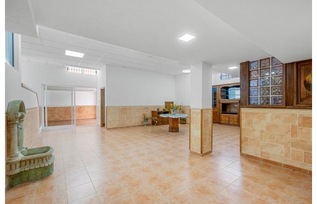 Villa - Resale - Torrevieja - Torrevieja