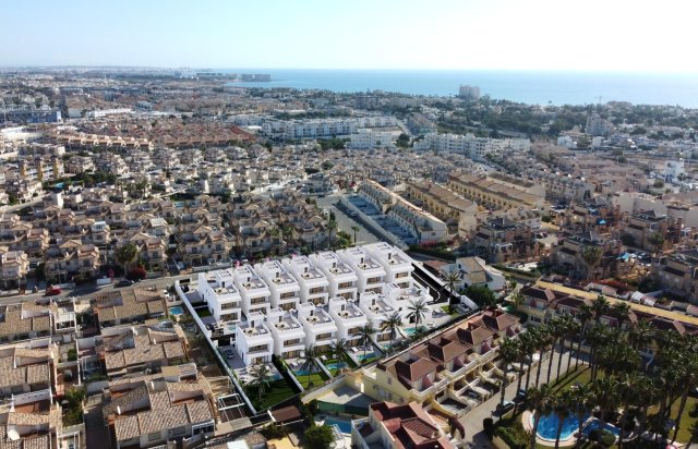 Rynek pierwotny - Villa - Orihuela Costa - La Zenia