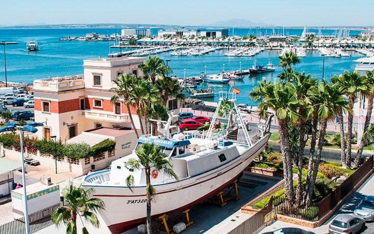 Rynek pierwotny - Daszek - Santa Pola - Playa Tamarit