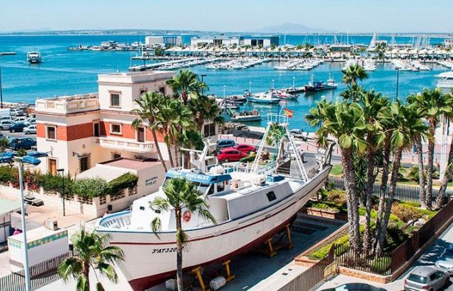 Rynek pierwotny - Daszek - Santa Pola - Playa Tamarit