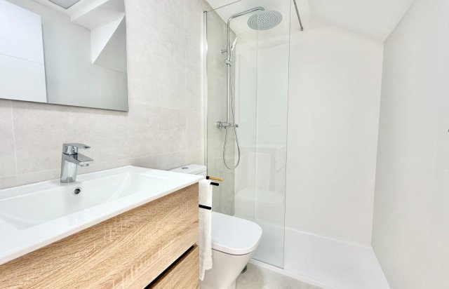 Rynek pierwotny - Town House - Cox - San Fernando