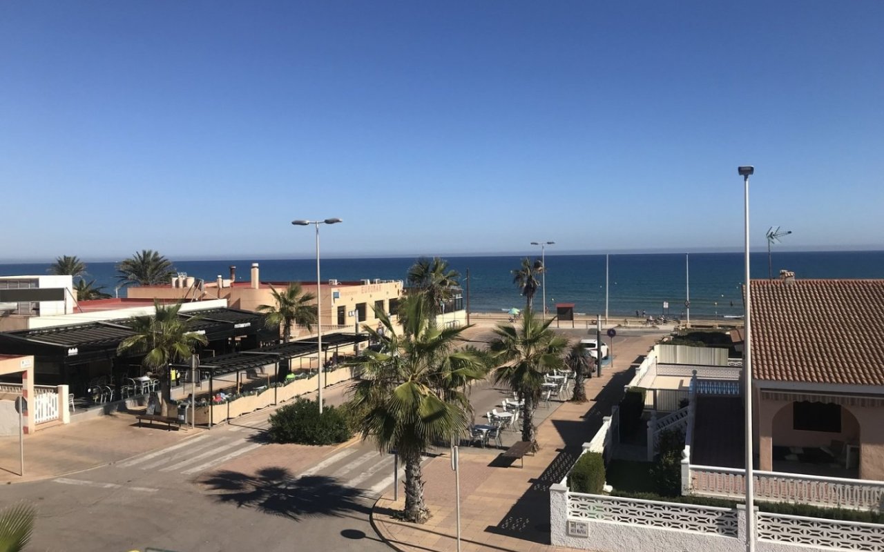 Obra nueva - Villa - Torrevieja - La Mata
