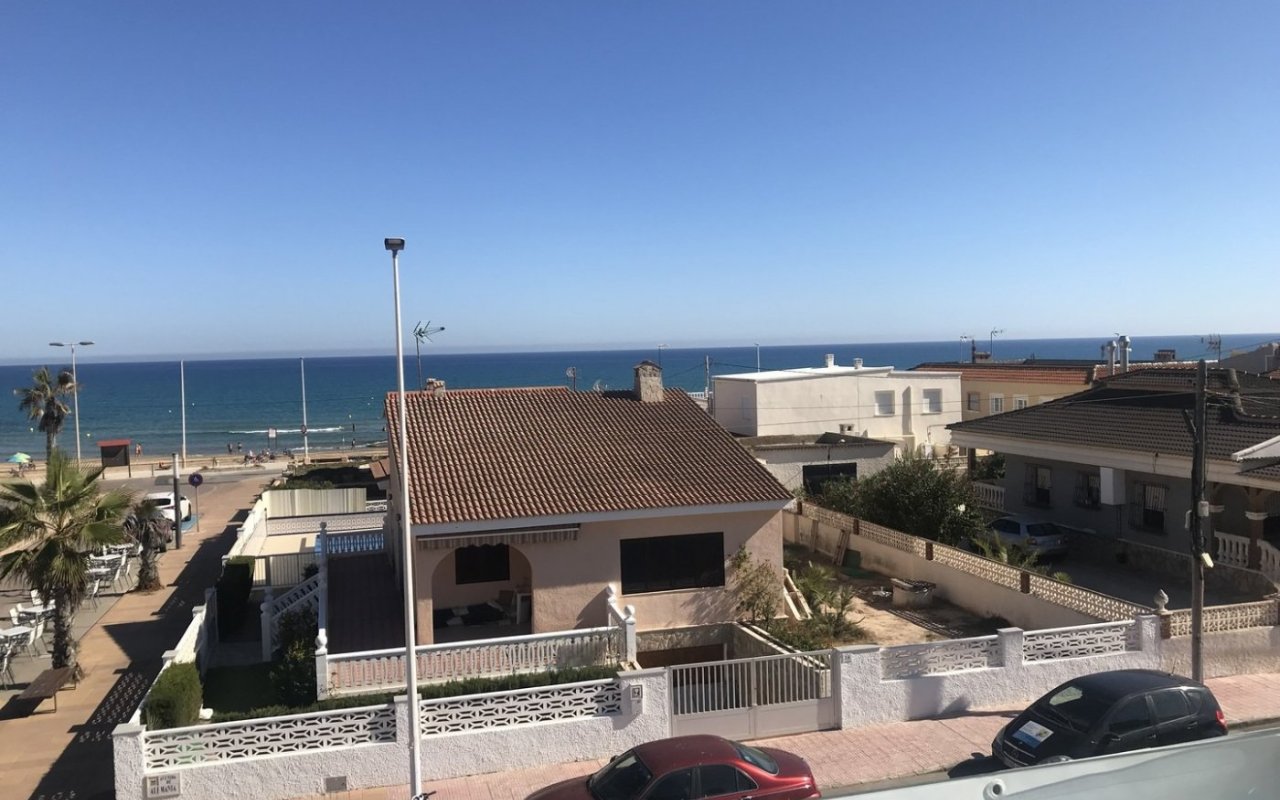 Obra nueva - Villa - Torrevieja - La Mata