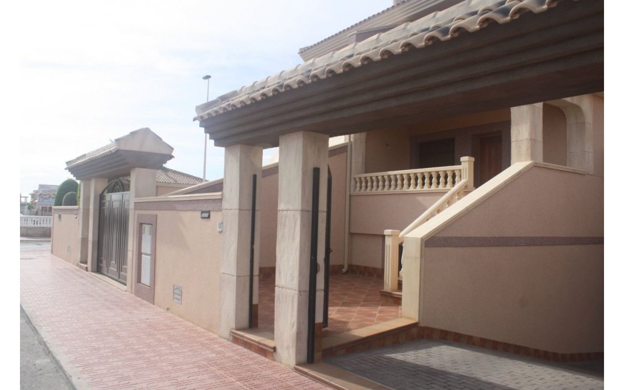 Rynek pierwotny - Town House - Torrevieja - Los Altos