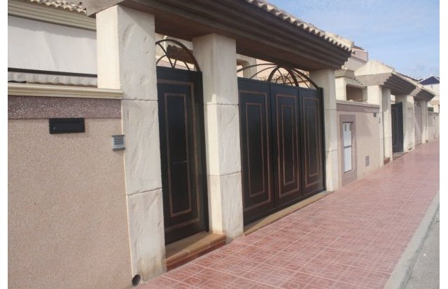 Rynek pierwotny - Town House - Torrevieja - Los Altos