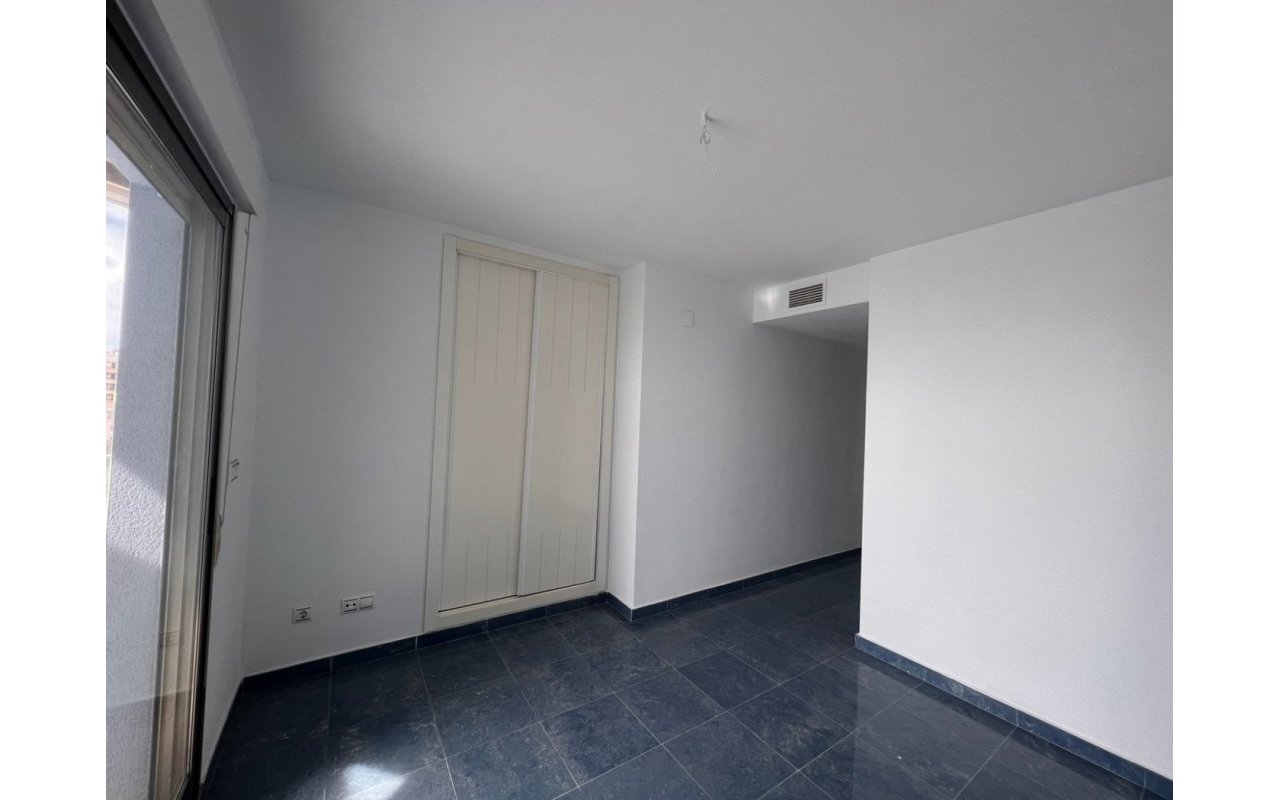 Rynek pierwotny - Daszek - Calpe - Playa La Fossa