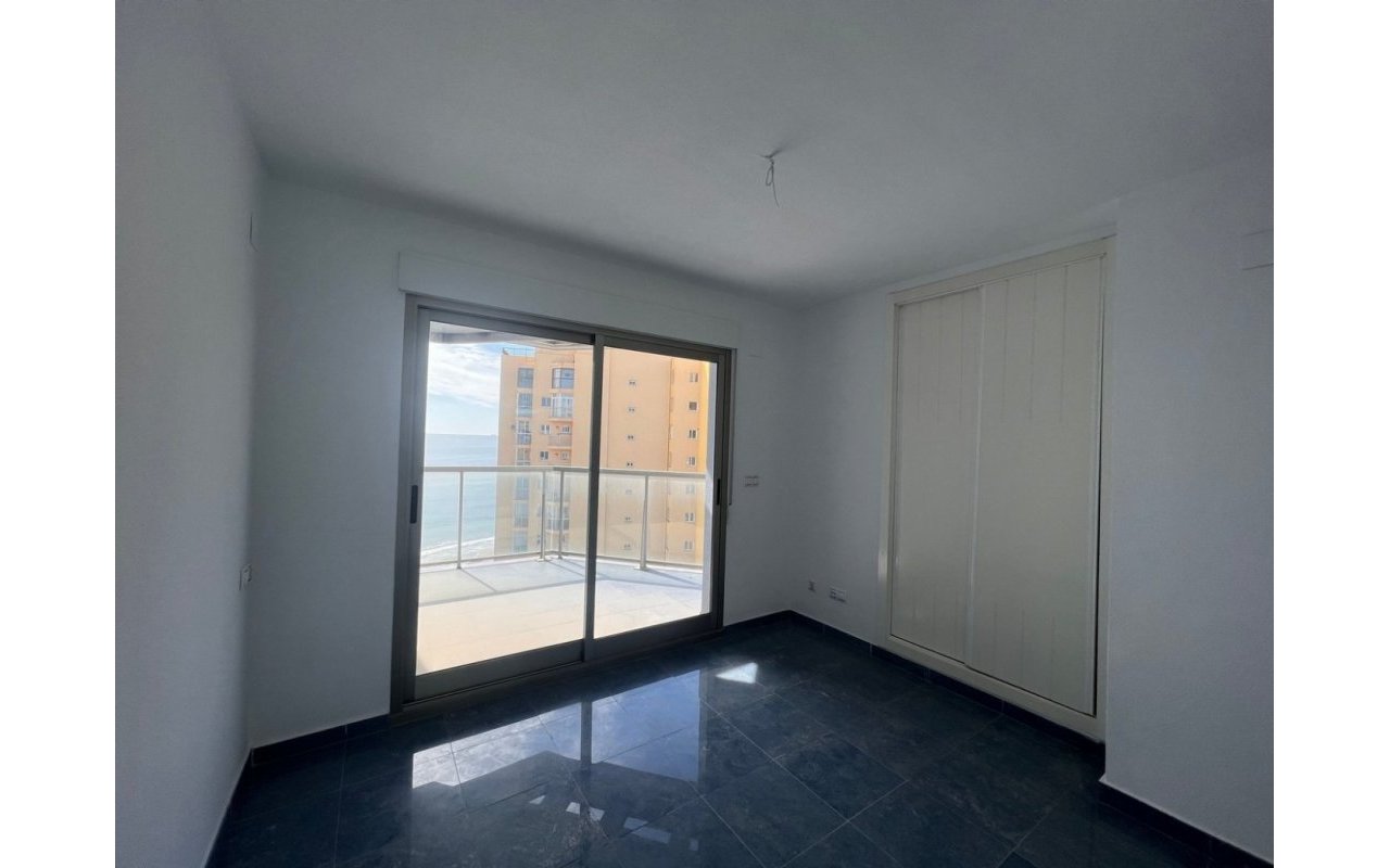 Rynek pierwotny - Daszek - Calpe - Playa La Fossa