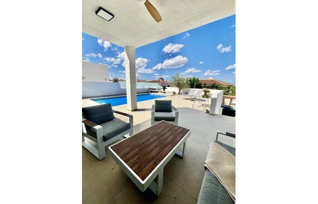 Rynek pierwotny - Villa - Benijofar - Pueblo