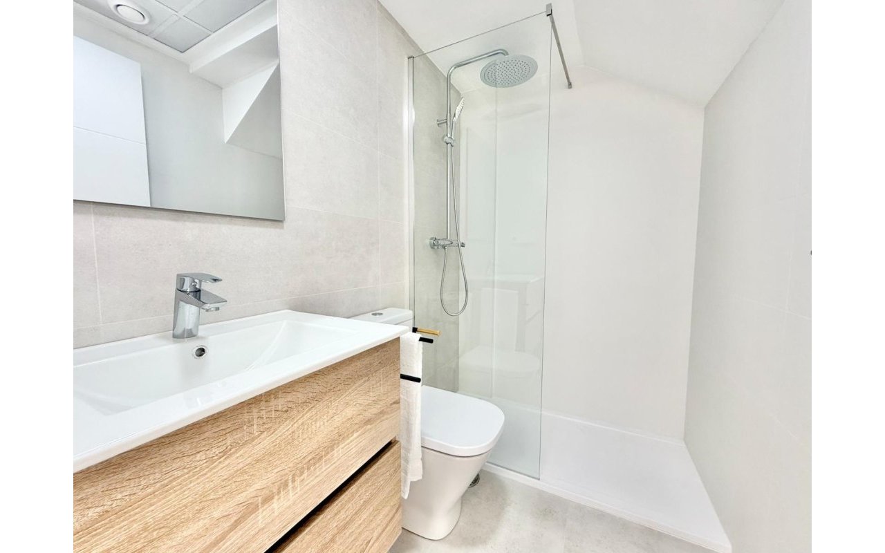 Obra nueva - Town House - Cox - San Fernando