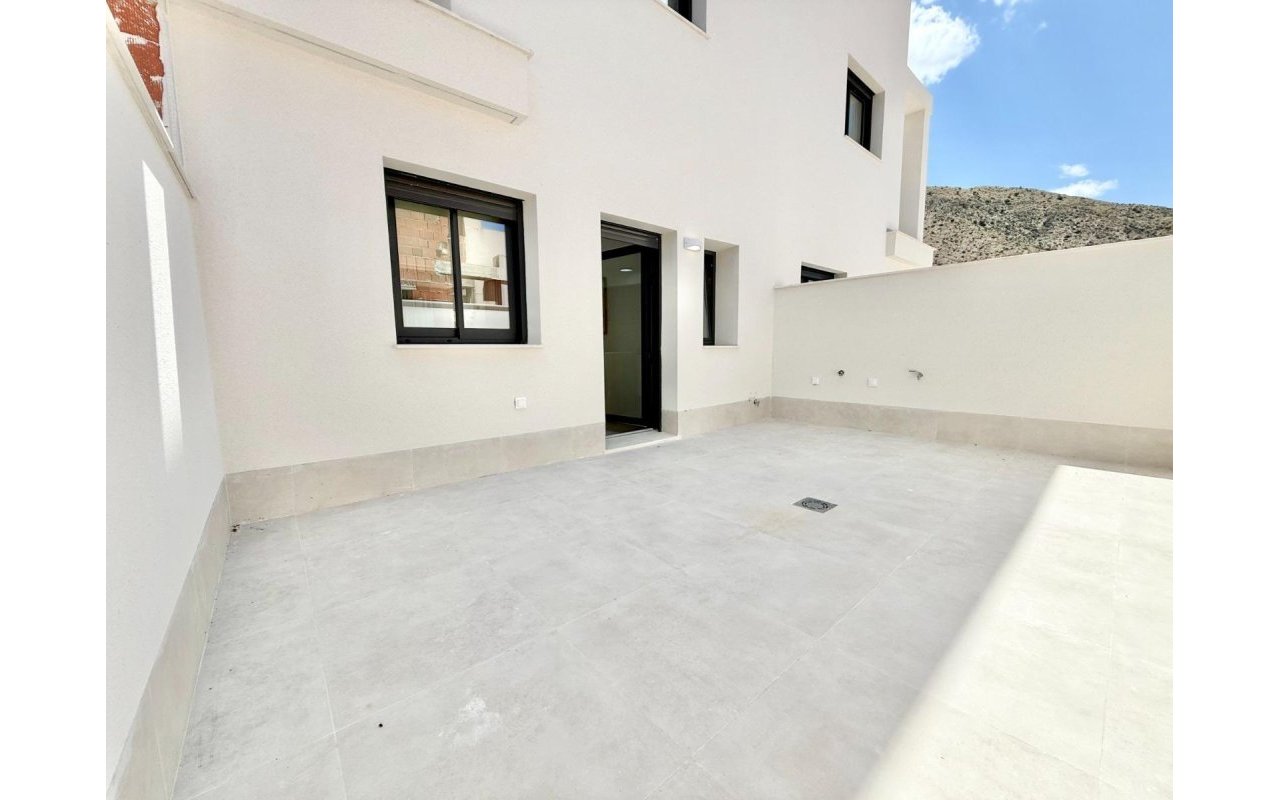 Obra nueva - Town House - Cox - San Fernando