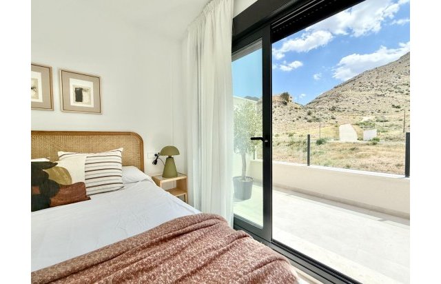 New Build - Town House - Cox - San Fernando