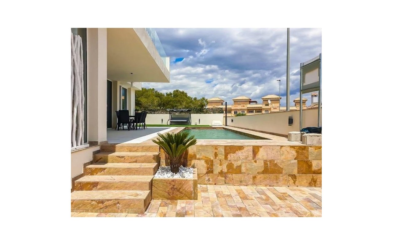 Obra nueva - Villa - Orihuela Costa - PAU 26