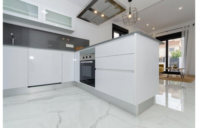 Rynek pierwotny - Villa - Torrevieja - Torretas