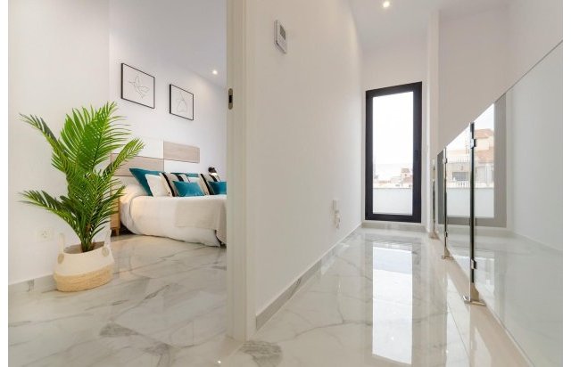 Rynek pierwotny - Villa - Torrevieja - Torretas