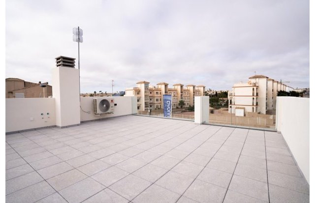 Rynek pierwotny - Town House - Orihuela Costa - Entre golf