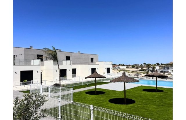 Rynek pierwotny - Town House - BAÑOS Y MENDIGO - Altaona Golf