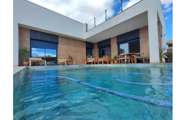 Obra nueva - Villa - Pinoso - Lel