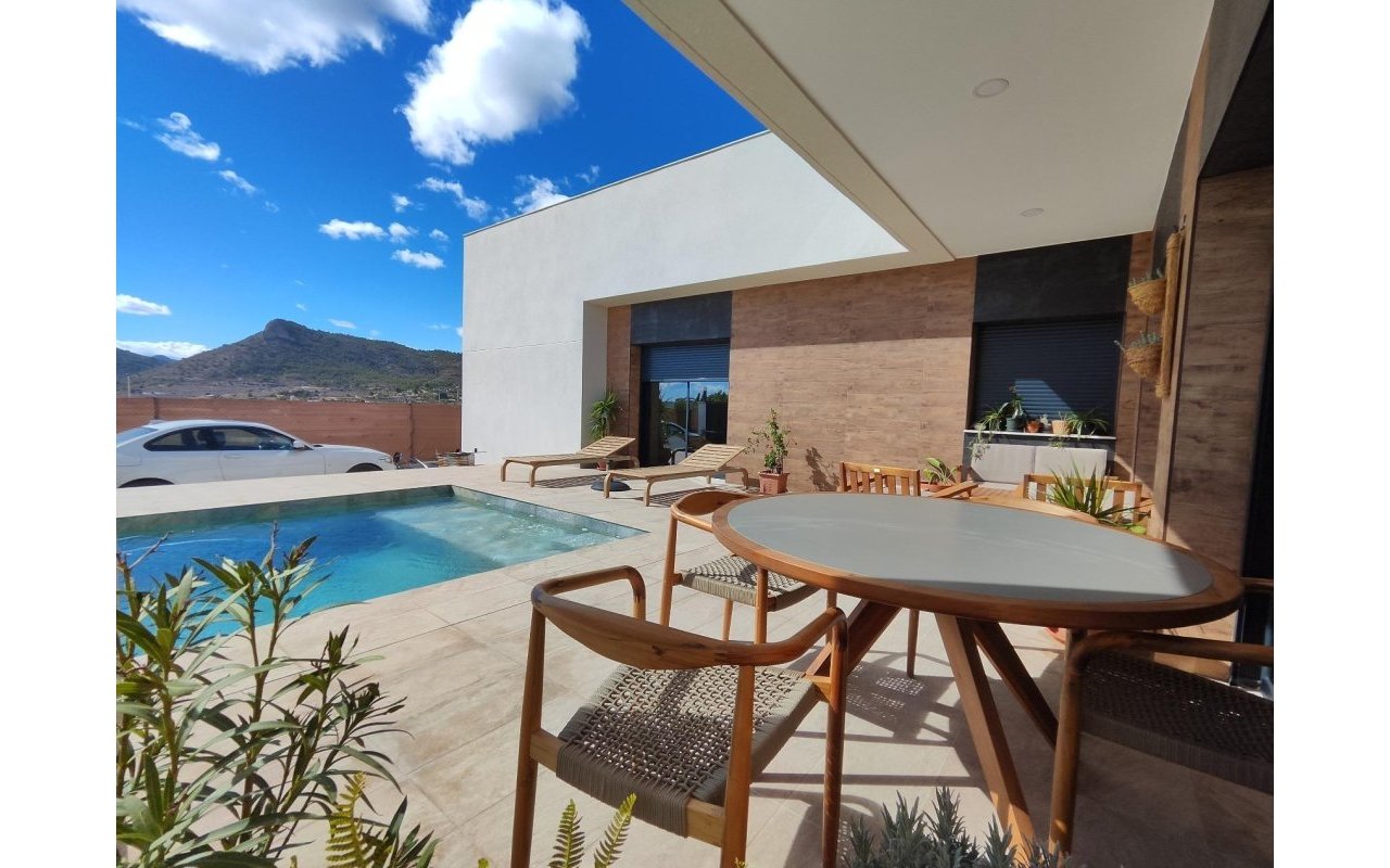 Obra nueva - Villa - Pinoso - Lel