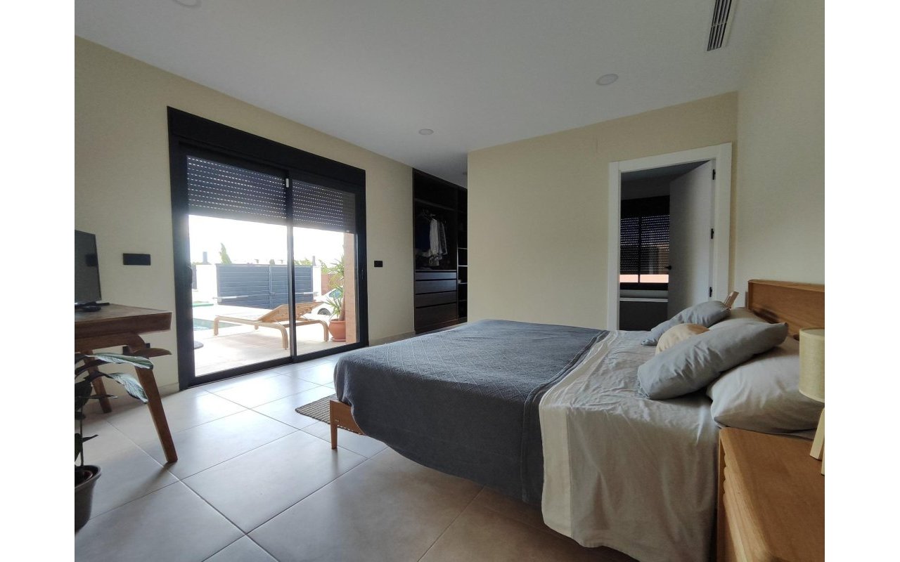 Obra nueva - Villa - Pinoso - Lel