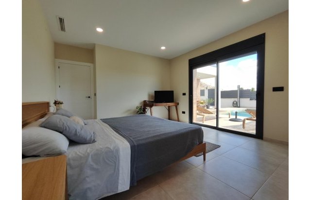 Obra nueva - Villa - Pinoso - Lel