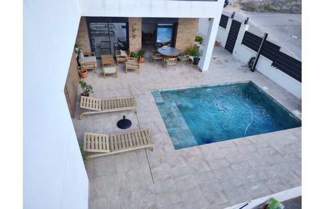 Obra nueva - Villa - Pinoso - Lel