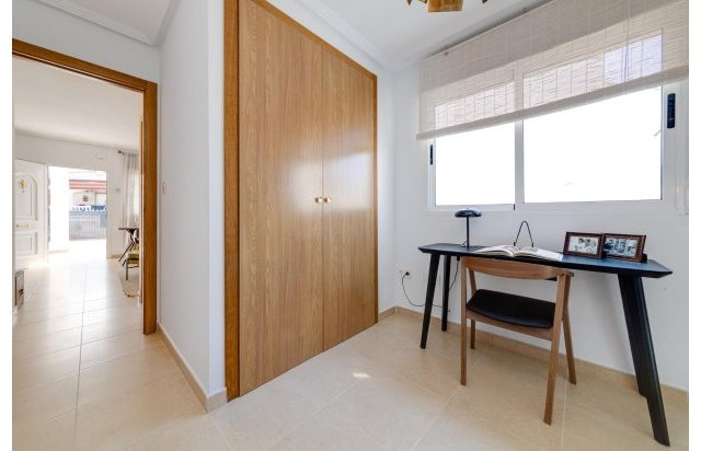 Rynek pierwotny - Villa - San Fulgencio - El Oasis