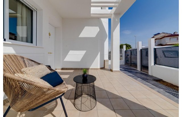 Rynek pierwotny - Villa - San Fulgencio - El Oasis