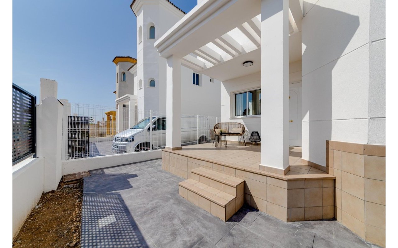 Rynek pierwotny - Villa - San Fulgencio - El Oasis