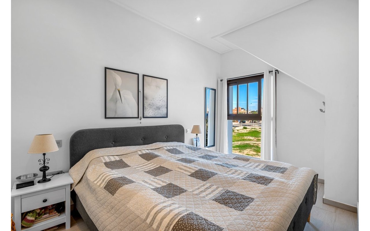 Rynek wtórny - Daszek - Torre de la Horadada (Alicante) - Spain