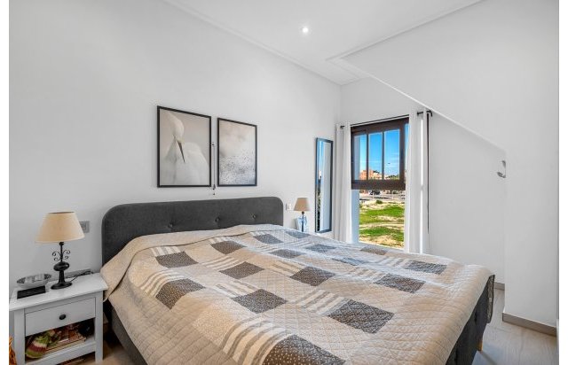 Rynek wtórny - Daszek - Torre de la Horadada (Alicante) - Spain