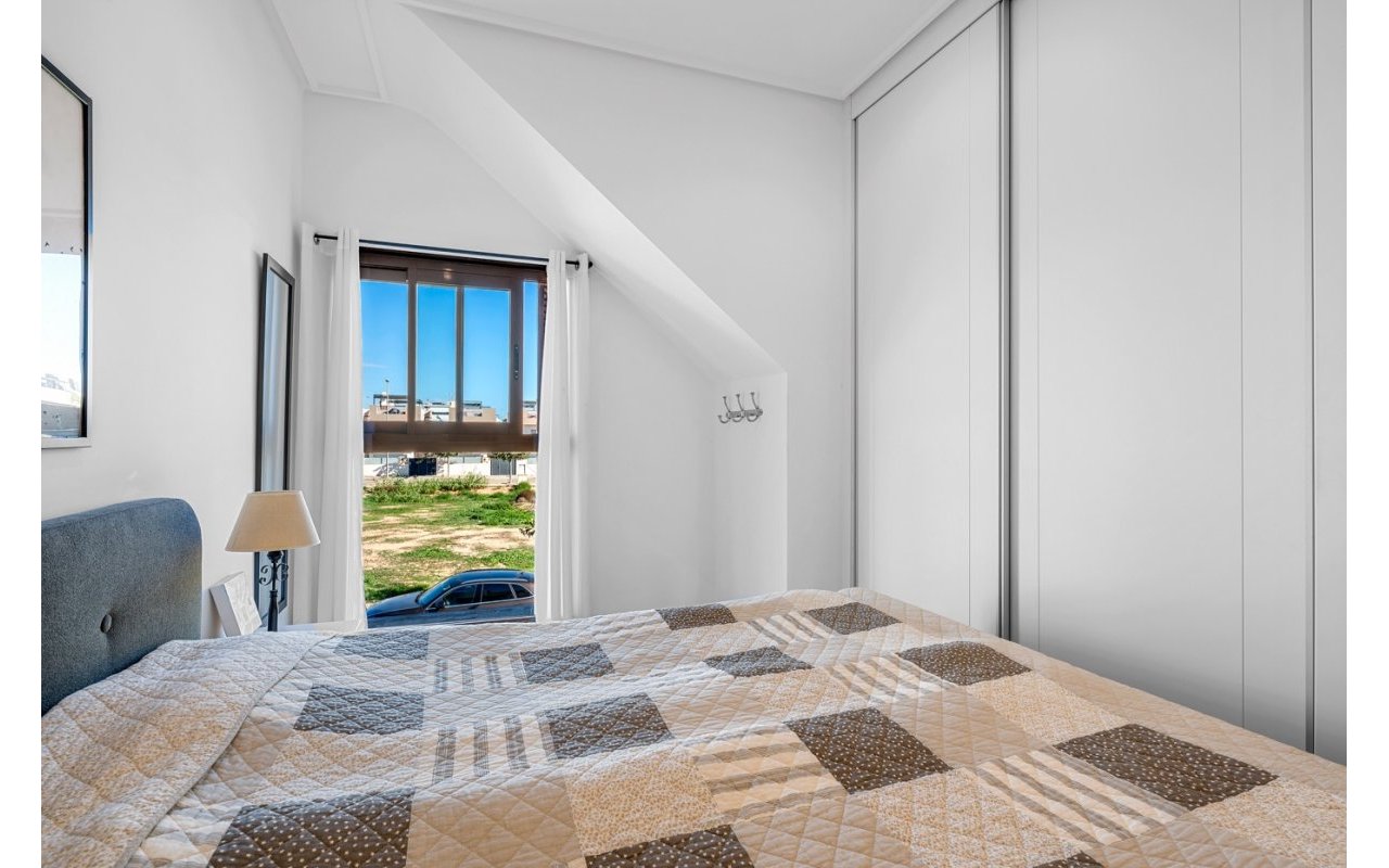 Rynek wtórny - Daszek - Torre de la Horadada (Alicante) - Spain