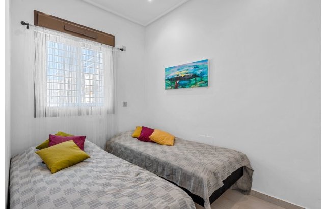 Rynek wtórny - Daszek - Torre de la Horadada (Alicante) - Spain