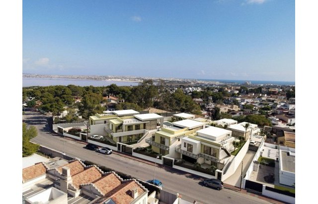 Obra nueva - Villa - Torrevieja - Los Balcones