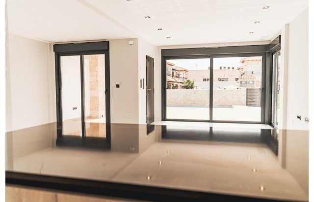 Rynek pierwotny - Villa - Orihuela Costa - Punta Prima