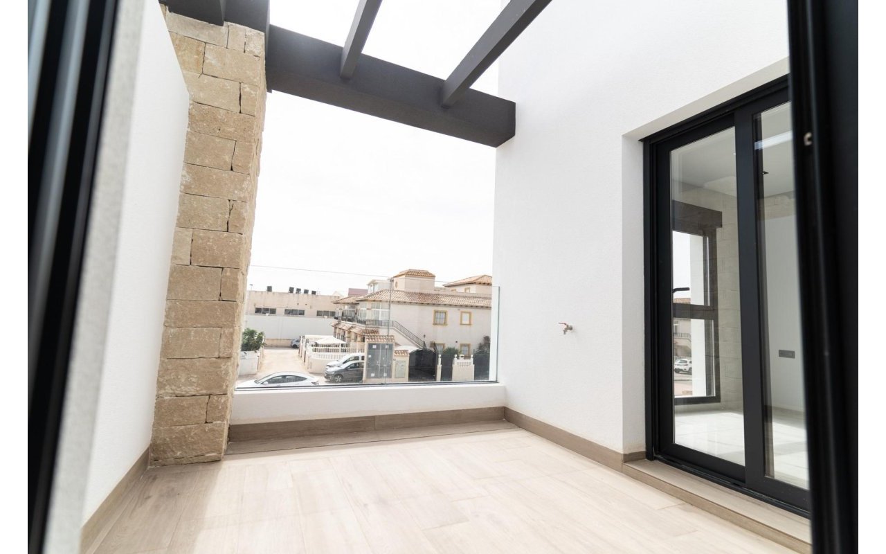 Rynek pierwotny - Villa - Orihuela Costa - Punta Prima