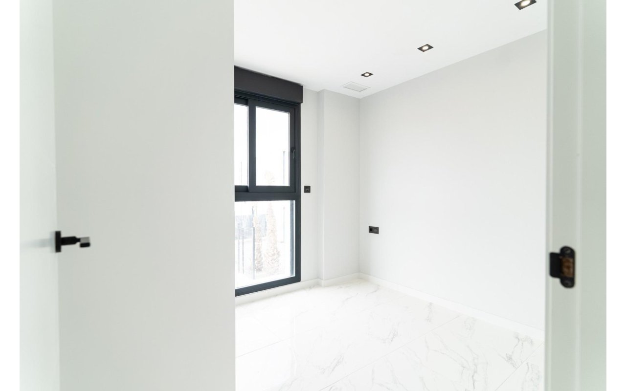 Rynek pierwotny - Villa - Orihuela Costa - Punta Prima