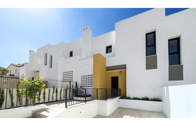 Rynek pierwotny - Villa - Busot, zona Bonalba Golf (Alicante) - Spain