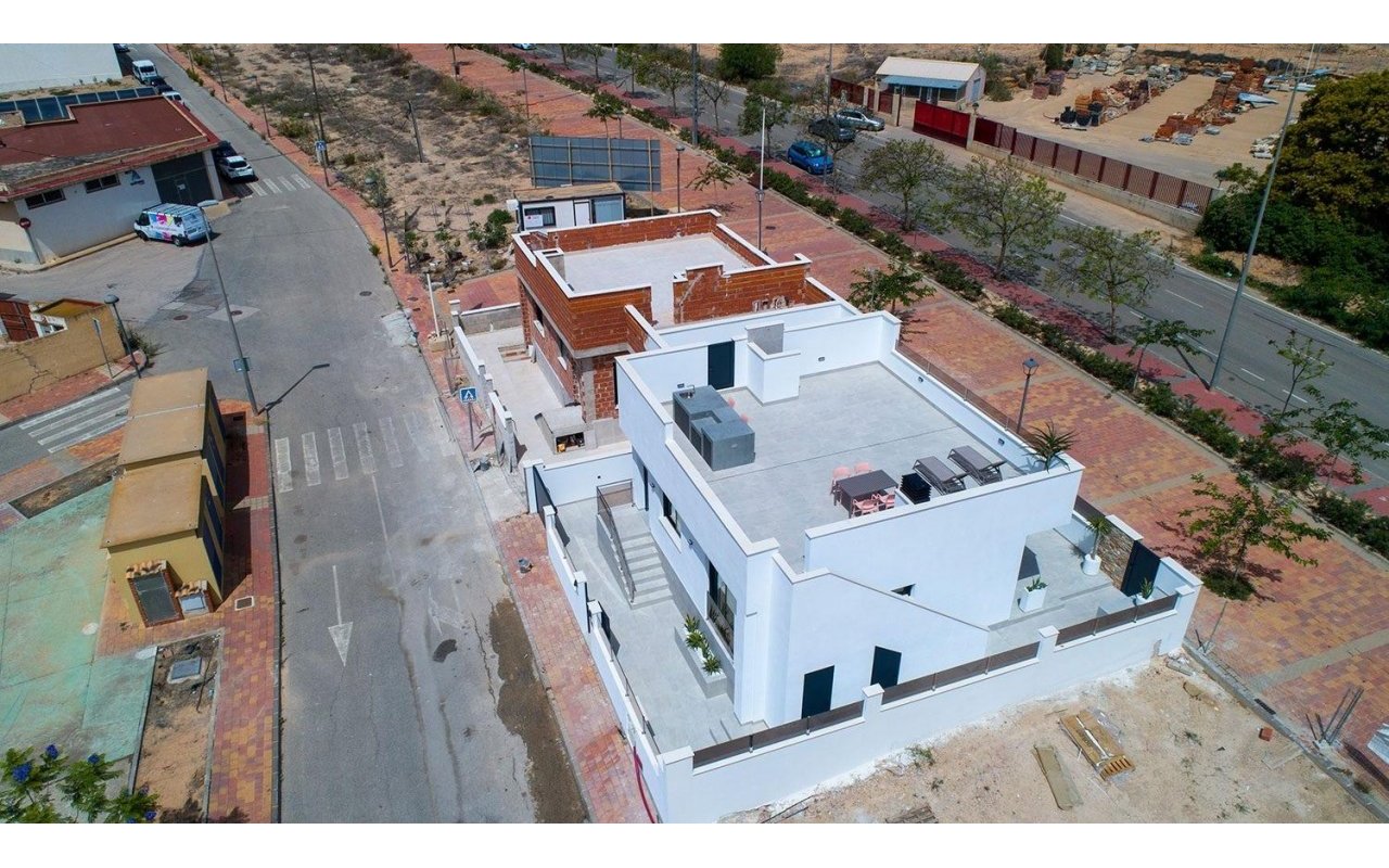 Rynek pierwotny - Villa - Sucina