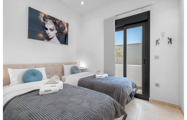 Reventa - Villa - Orihuela Costa - Villamartín