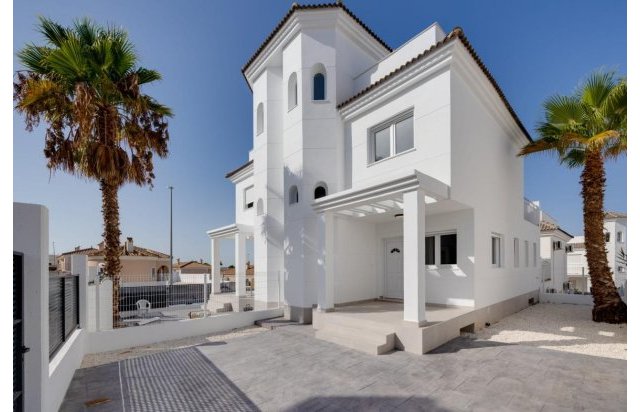 Rynek pierwotny - Villa - San Fulgencio - El Oasis