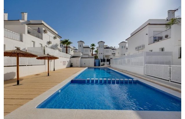 Rynek pierwotny - Villa - San Fulgencio - El Oasis