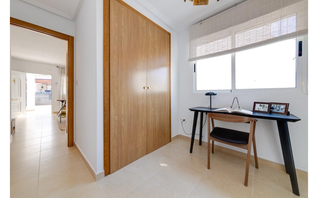 Rynek pierwotny - Villa - San Fulgencio - El Oasis