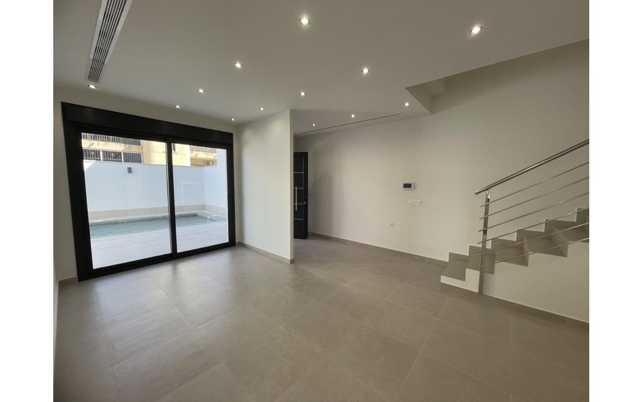 Rynek pierwotny - Villa - Almoradí - Heredades