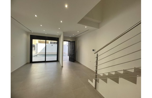 Rynek pierwotny - Villa - Almoradí - Heredades