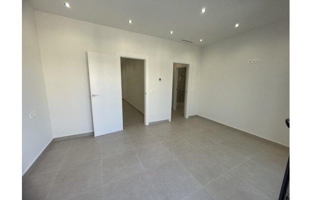 Rynek pierwotny - Villa - Almoradí - Heredades