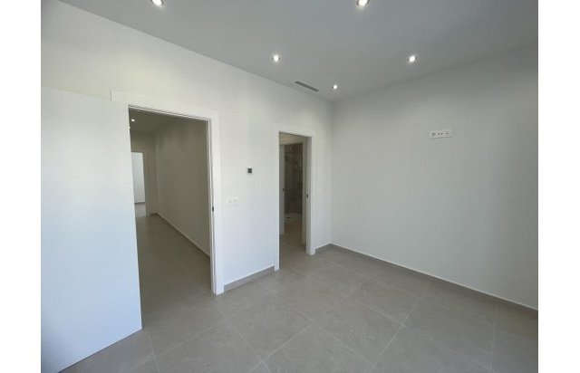 Rynek pierwotny - Villa - Almoradí - Heredades